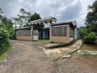 Dijual Murah Rumah Luas 441 m2 Sudah Pagar Keliling di Purwakarta