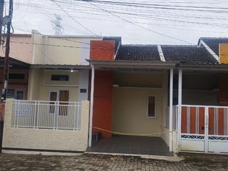Di Sewakan Murah Rumah Baru Renovasi di Jatijajar Depok
