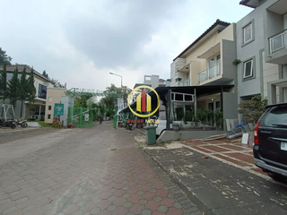 RUKO SIAP PAKAI DI CIGADUNG COCOK UNTUK BISNIS DAN INVESTASI