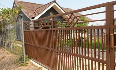 DIJUAL RUMAH DUA LANTAI DIKAWASAN CIPUTAT TANGERANG SELATAN
