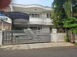 Rumah Di Jual atau Sewa Rumah Di Janur Elok Kelapa Gading