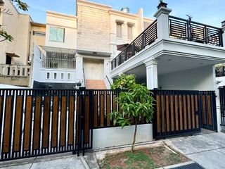 Rumah 3Lt di Permata Mediterania Ruby Garden Raya Ulujami Pesanggrahan