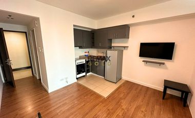 For Sale: Furnished Studio in Grand Midori Makati City with Parking