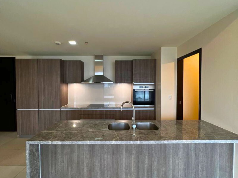 Post Proper Southside, Taguig City, Metro Manila, National Capital Region, PHL - Photo 1