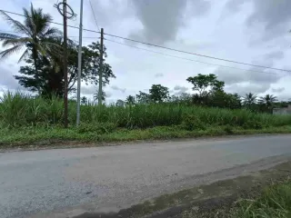 Tanah Bululawang Poros Jalan Aspal Akses Truk Fuso