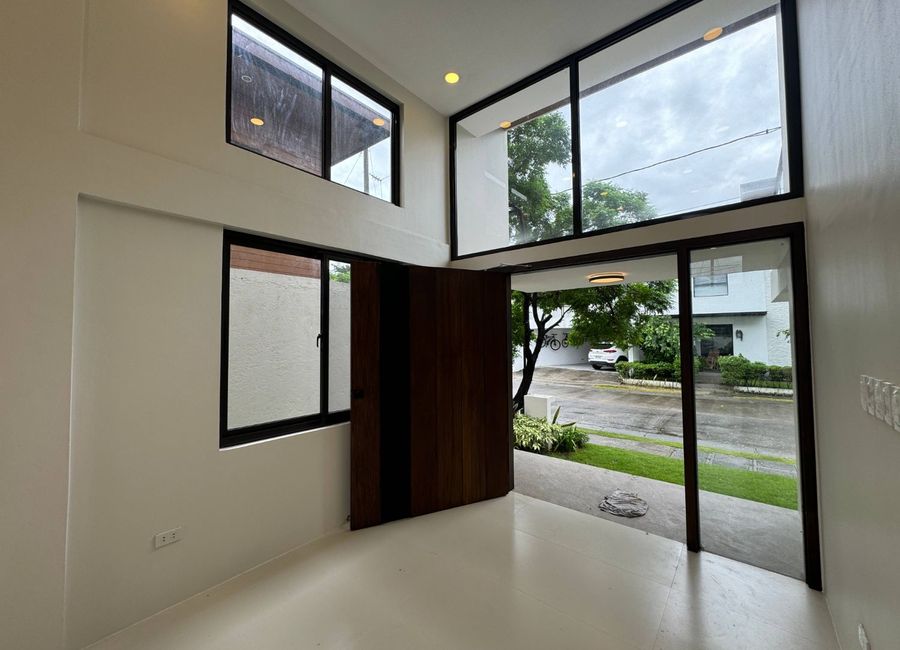 LIIP Avenue, Laguna International Industrial Park, Mamplasan, Biñan, Laguna image 3