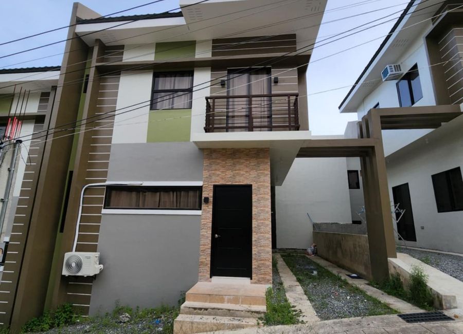 Furnished 4 Bedrooms Duplex House and Lot for sale in Minglanilla ...