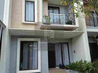 RUMAH MEWAH 2 LANTAI READY STOCK STRATEGIS DEPOK