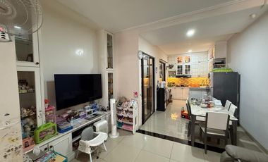 Rumah 2,5 Lt Green Lake City Cluster Asia Dijual Harga Murah Siap Huni Semi Furnished