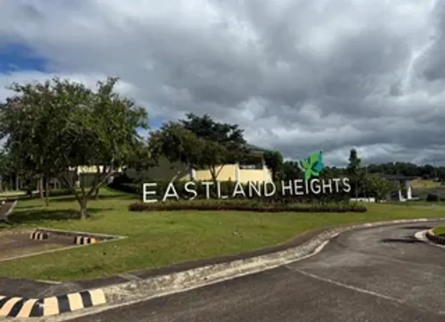 Forest Hills Avenue, Langhaya, Dela Paz, Antipolo, Rizal