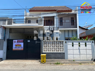 Dijual rumah estetik 2 lantai — desain modern, lokasi strategis, dan siap huni di Karangrejo Banyuwangi