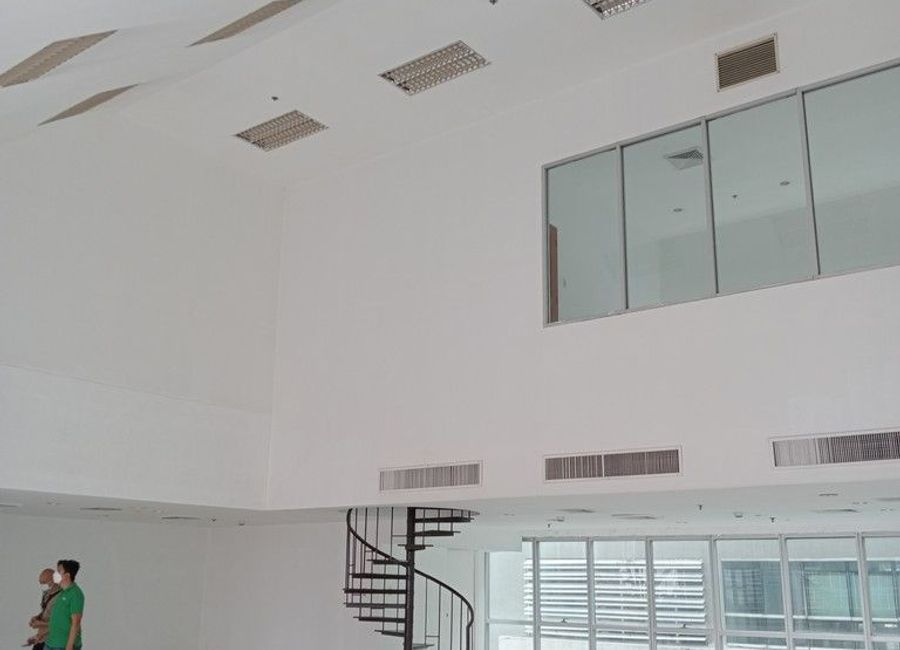 Unique High-Ceiling Bi-Level Penthouse Office 342sqm Salcedo Village ...