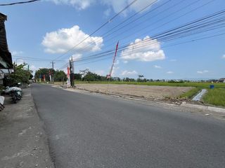 Tanah Dekat SD Budi Mulia dan JL Solo Jogja