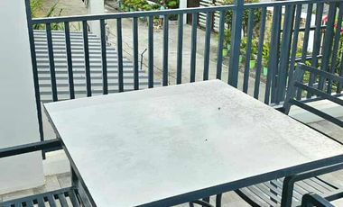 Three Storey H&L Newly renovated 240 sqm with roof top pool for Sale in Angeles City