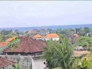 Tanah impian dengan pemandangan laut yang indah