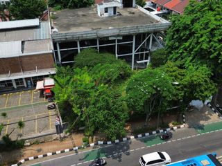 TANAH/GEDUNG EX SHOWROOM HOEK di Jl LETJEN S. PARMAN, SLIPI, JAKBAR
