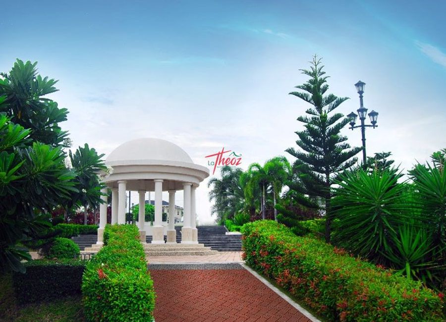 South Boulevard, Inchican, Silang, Cavite image 2