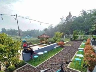 jual villa dan cafe deket kampus view indah
