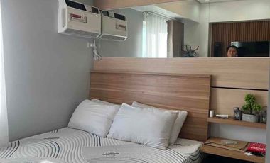 Fully furnished Condo for Sale in Torre Lorenzo Malate with Parking clean title