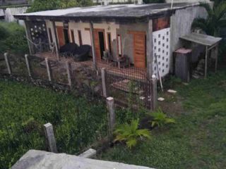 tanah selangkah dari pantai masceti