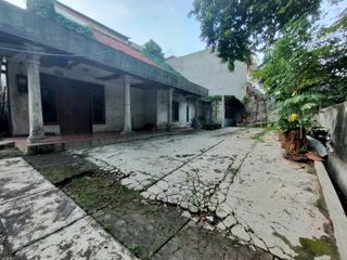 DISEWAKAN TANAH DAN BANGUNAN KOMERSIAL DI DAERAH KEBAYORAN BARU JAKARTA SELATAN