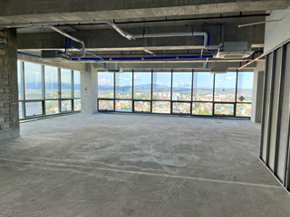 88.88 sqm Office Space for Rent at Glaston Tower in Pasig City