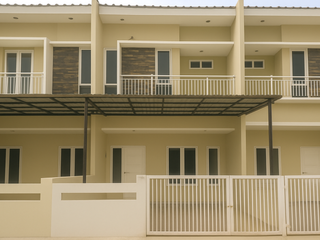 Disewakan Murah dan Cepat Rumah 2 Lantai, Lokasi Strategis Di Kelapa Gading