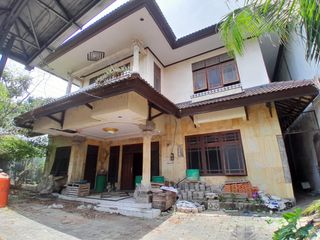 TANAH 600M2 HOOK BONUS BANGUNAN JL CARGO PERMAI DENPASAR BALI