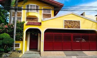 House and Lot For Sale at BF Resort Village, Las Piñas City