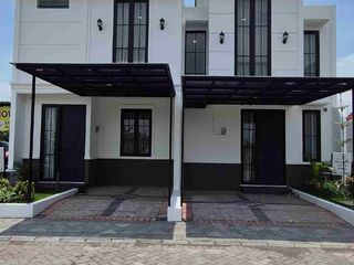 Di Jual Rumah Murah Di Dekat Merr         East Coast Avenue