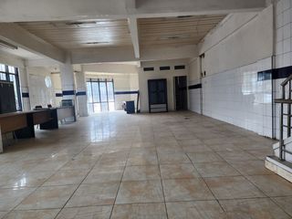 Ruko hoek posisi mainroad di Ciateul Pungkur Bandung