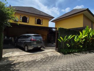 Annual Rental: Stylish Gianyar Villa 2BR + Private Pool & Office Space
