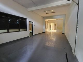 Dijual dan Disewakan Ruko Gandeng 2 Lantai, Luas 364m2, Terdapat, 10 Ruang Kerja, Lodaya Bandung