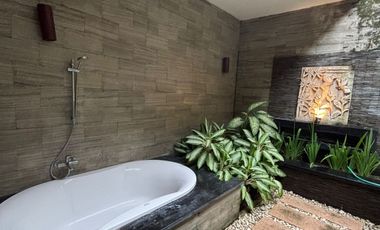 VILLA DIJUAL DI LOKASI PREMIUM DEKAT SEMINYAK