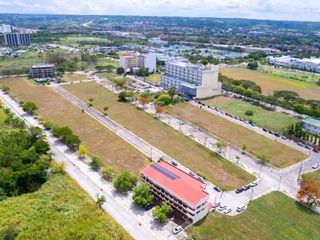 COMMERCIAL LOT for SALE in Laguna Sta Rosa Business Park for Sale