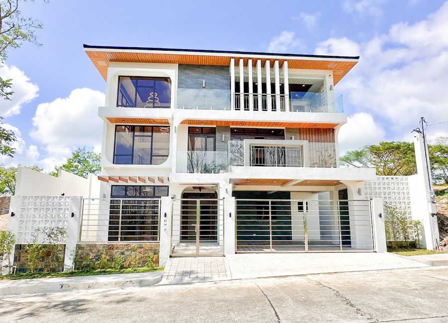 Paseo de Enrile, Splendido Taal Residential Golf & Country Club, Laurel, Batangas image 3