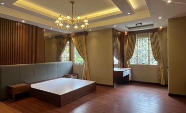 Dijual Rumah mewah  Bukit Gading Mediterania  Rumah Hoki, Hoek, ngantong