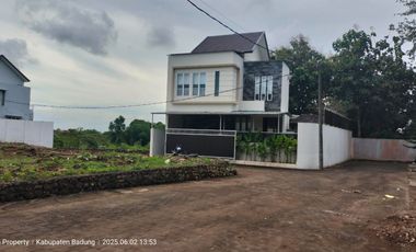 Dijual dan Disewakan Jangka Panjang Villa View GWK