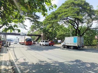 For lease Prime Commercial lot in Governors Drive Carmona Cavite