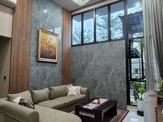 Rumah Nyaman Siap Huni di Cluster Asya JGC, Jakarta Timur