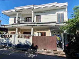 rumah area strategis gatot subroto tengah SHM cocok untuk hunian nyaman