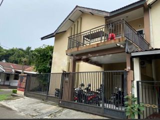 Dijual Cepat Rumah Hoek Nusaloka BSD
