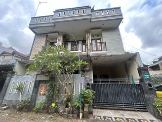 Rumah Lantai 3 Kawasan Strategis Harga Terjangkau