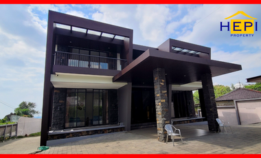 Dijual Rumah Mewah di Singotoro Semarang