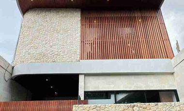Villa Baru di tumbak bayuh Badung Bali Lingk Villa