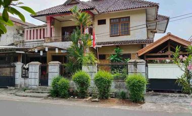 Rumah Megah hook Lt:291m² di perumahan cipinang jakarta timur