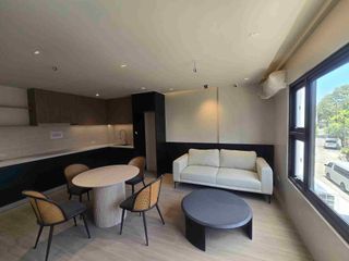 sulit Lux townhouse Mandaluyong near BGC