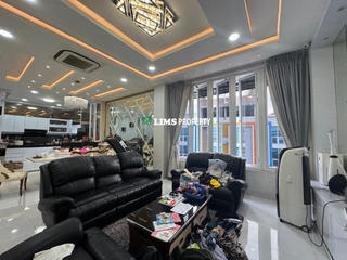 Jual Ruko gandeng posisi Hook Dalam komplek citraland Gama City , kondisi Full furnish