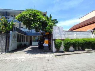 Hotel 3 Lantai di Petitenget Kerobokan Dekat Batu Belig Seminyak Canggu
