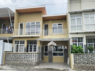 DIJUAL RUMAH DI SOLO MOJOSONGO DEKAT TAMAN JAYA WIJAYA 2 LANTAI MINIMALIS